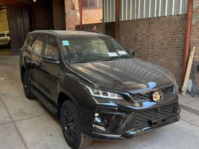 Toyota Sw4 Gr sport 2.8tdi 4x4at