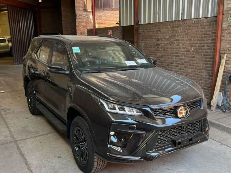 Toyota Sw4 Gr sport 2.8tdi 4x4at